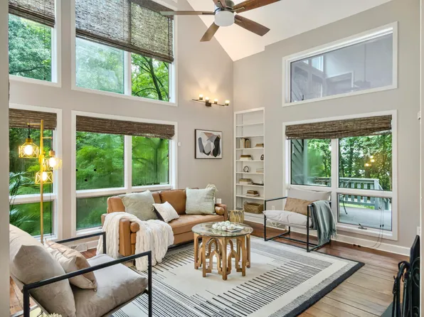 523 W Carolina Ave, Summerville, SC 29483