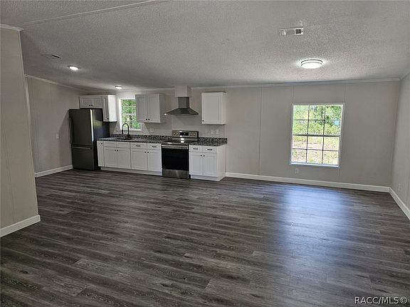 5th image of 4938 N Highland Park Dr