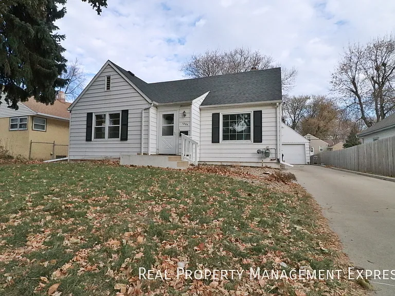 1804 S Covell Ave — Photo 1