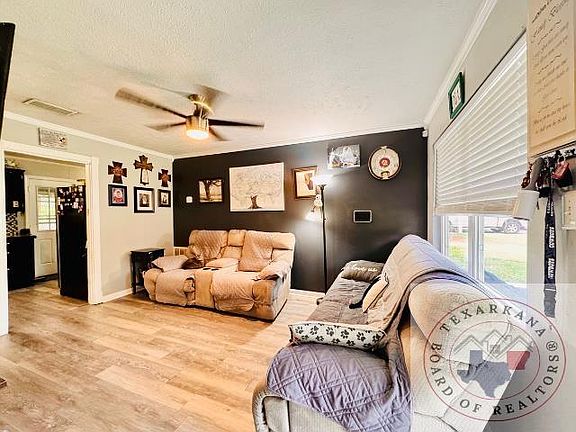 5th image of 129 Park Cir