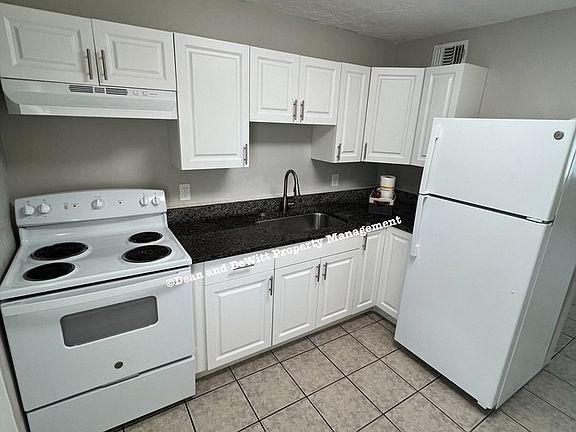 4th image of 6674 5th Ave N APT B