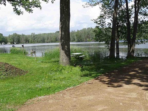 2nd image of 9567 N Steinbarger Lake Dr