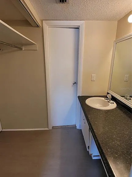 122 N Kings Ave #202 — Photo 11