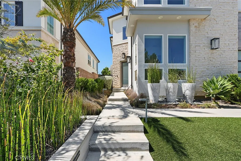 5 bed, 3362 sqft, $9,000 — Photo 4