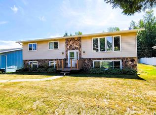 216 12th St, Proctor, MN 55810