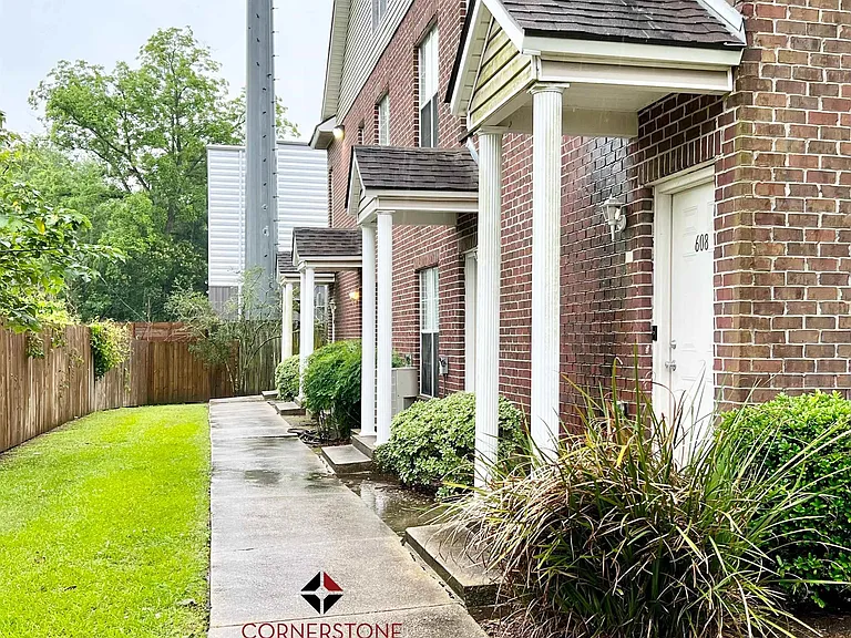 4625 Burbank Dr #607 — Photo 12