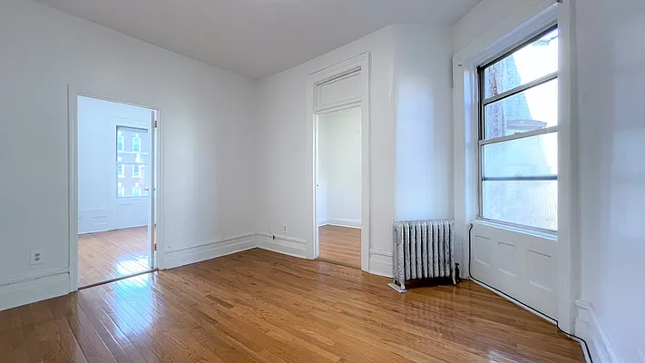 Rented by Sovereign Associates | media 16