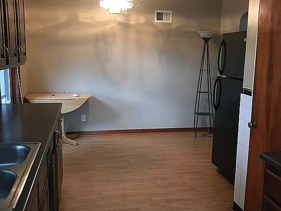 3rd image of 2839 Gainsboro Ct