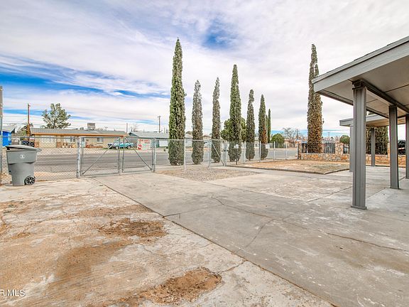 4th image of 5232 Sun Valley Dr