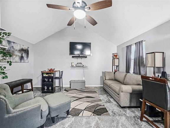 3rd image of 8607 Causeway Dr