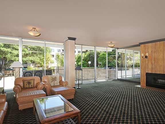 3rd image of 1330 University Dr APT 16