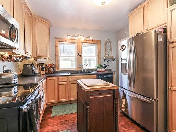 4th image of 531 Wisconsin River Dr