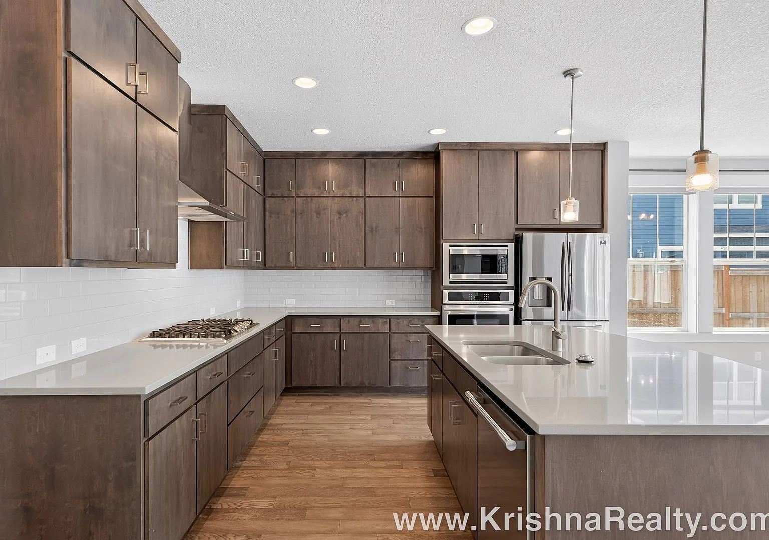 Gorgeous Reeds Crossing 4 BD | 2.5 BA | 3,057 sqft. Single Family Home | EV Charging Outlet | Loc... — Photo 4