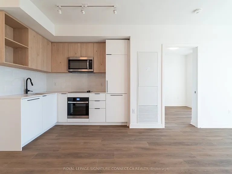 1185 Dupont St #1018 — Photo 5