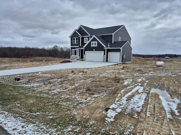7105 Gibson Farms Dr, Middleville, MI 49333