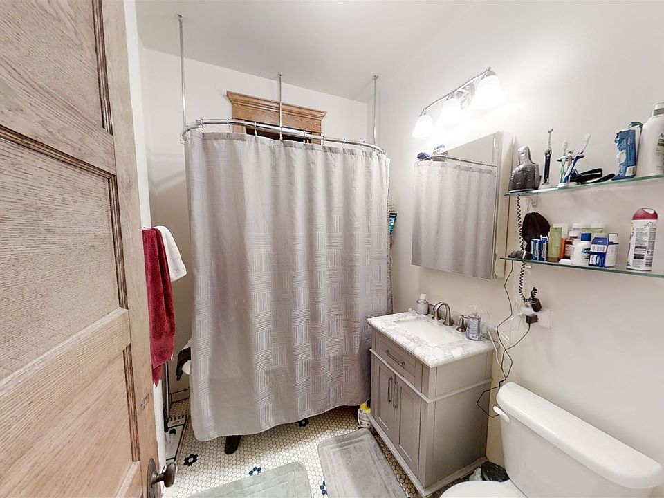 Upstairs Bath