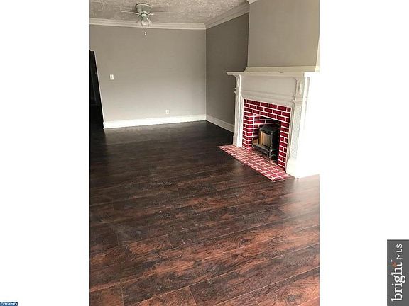 3rd image of 5226 E Roosevelt Blvd