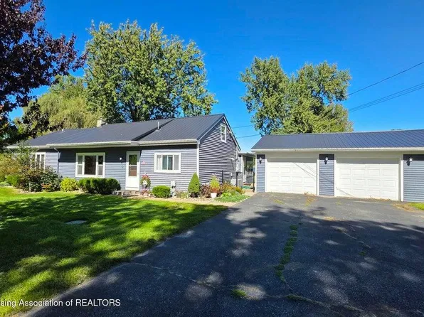 116 Coats Grv, Hastings, MI 49058