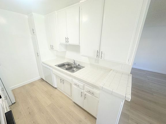 3rd image of 8750 Topanga Canyon Blvd APT 3