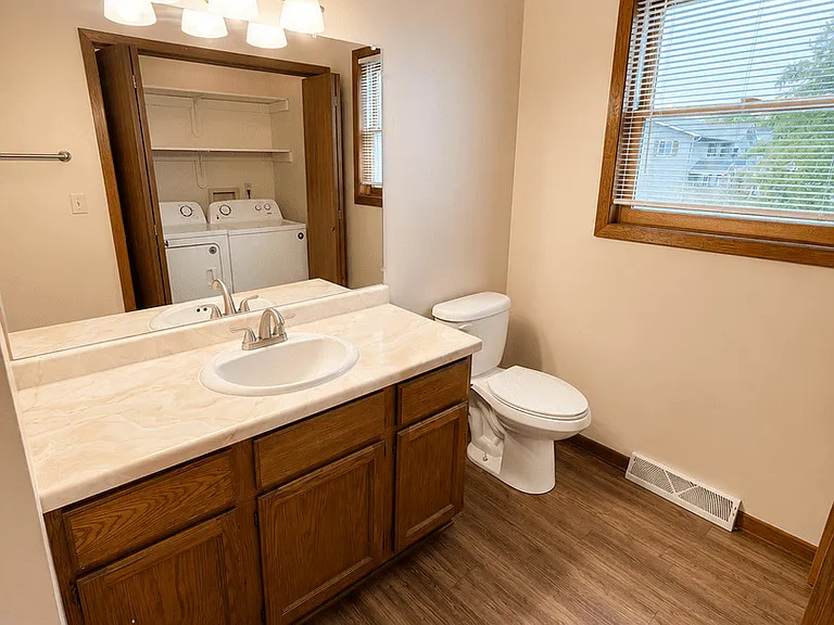 1102 Heeler Ave — Photo 21