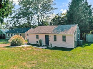 8 Dexter Ave, Sandwich, MA 02563