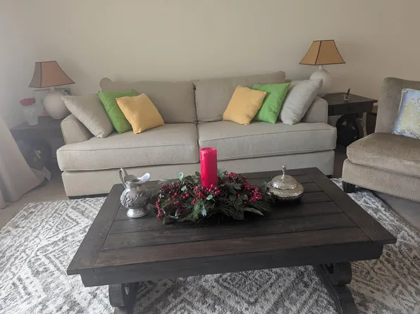 1181 W Mayberry Ave, Hemet, CA 92543