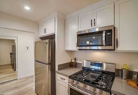 4th image of 1722 N Avalon Blvd APT 16