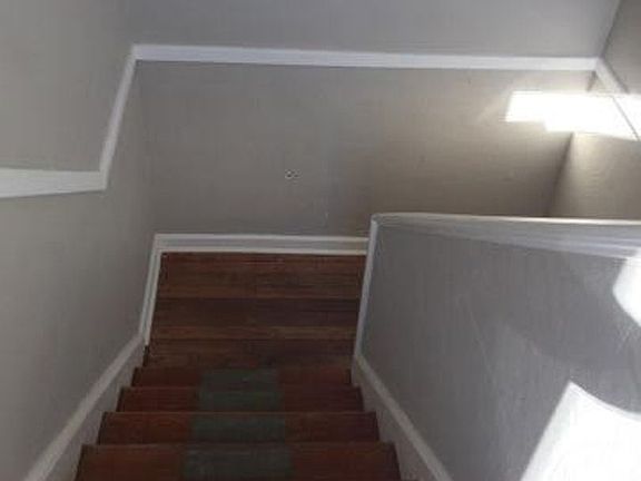 2nd image of 547 Hadley Ave APT 4