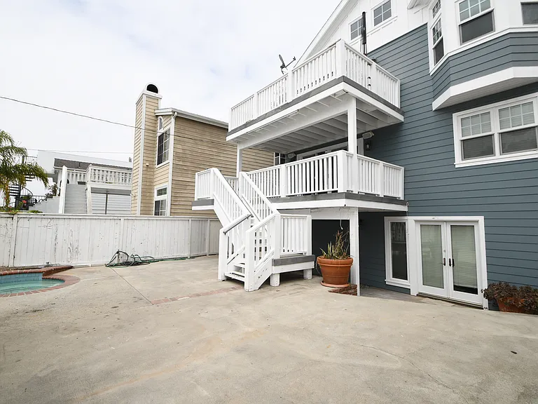 409 S Gertruda Ave — Photo 23