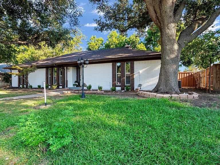 2416 Kimberly Ln — Photo 31