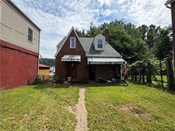 1074 Brackenridge Ave, Brackenridge, PA 15014