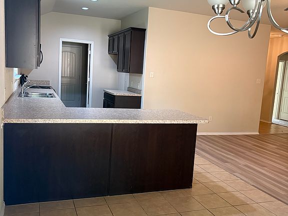 2nd image of 814 Bens Dr