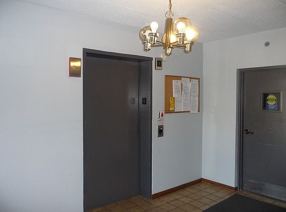 4th image of 10441 Circle Dr APT 24C