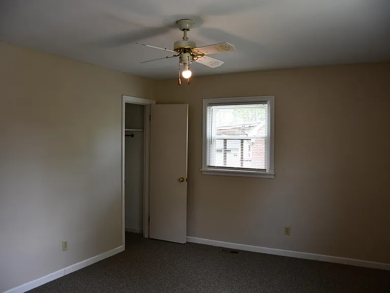181 Saint James Dr — Photo 11
