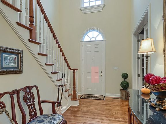 4th image of 1563 Oak Park Dr