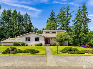 527 Fern Rd, Bellingham, WA 98225