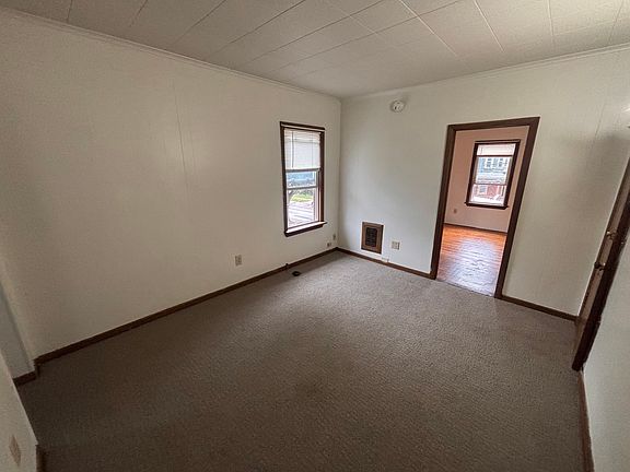 3rd image of 51 N Willard St #4