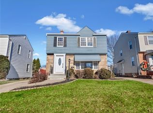 9516 Snow Rd, Parma, OH 44130