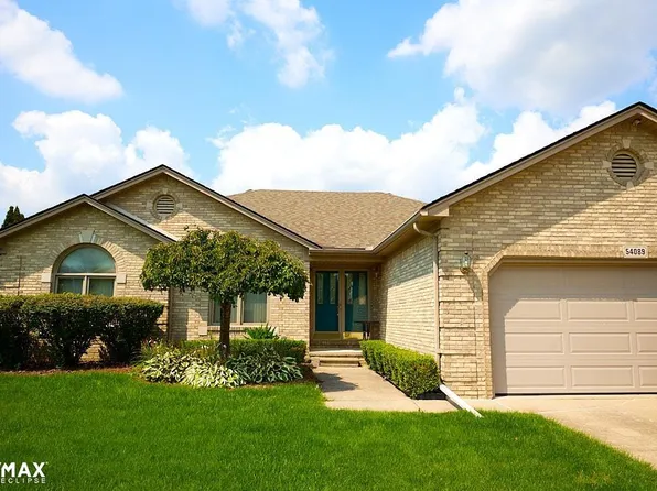 54089 Samara Dr, Macomb, MI 48042
