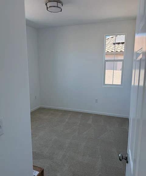 3190 Summit Dr — Photo 6