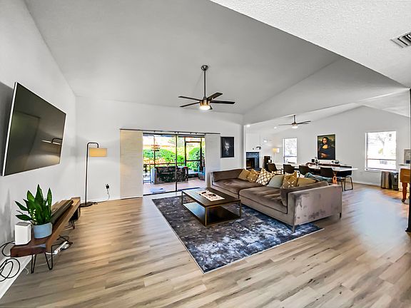 5th image of 5744 Augusta Cir
