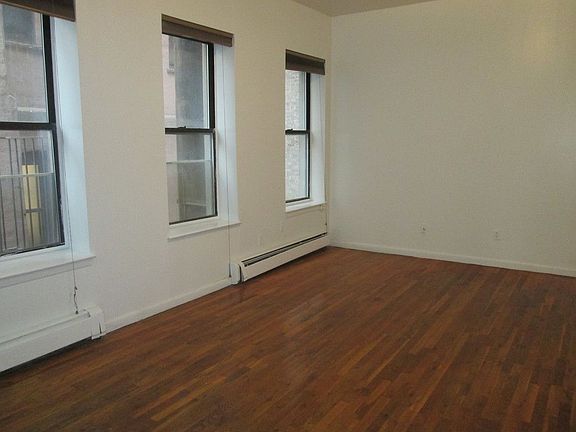 5th image of 1625 Lexington Ave APT 5A