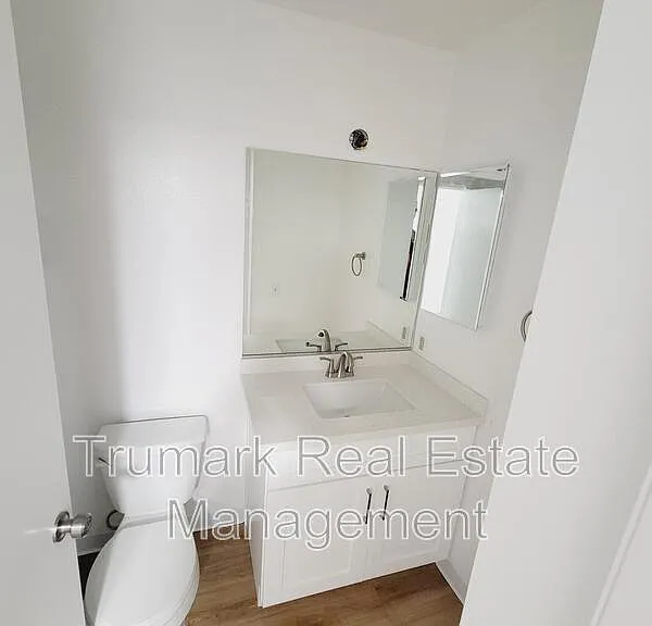 1041 Allen Ave #5 — Photo 8