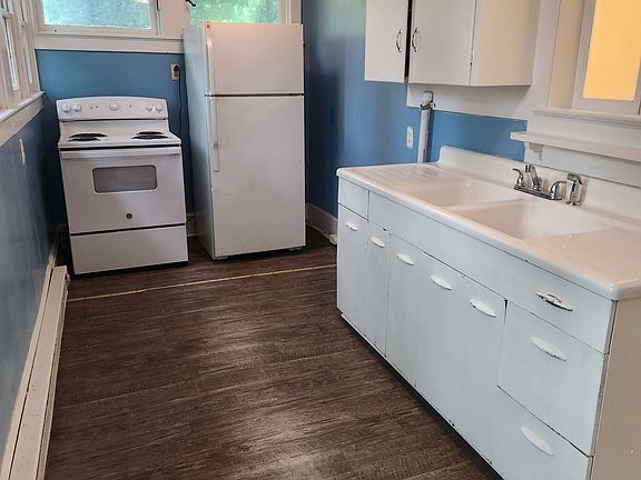 4th image of 322.5 N Maple Ave #25404