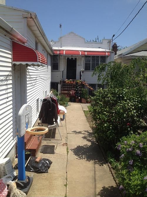 2nd image of 2613 W 15th St