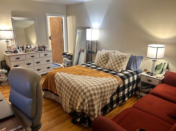 9 Carol Cir APT 106