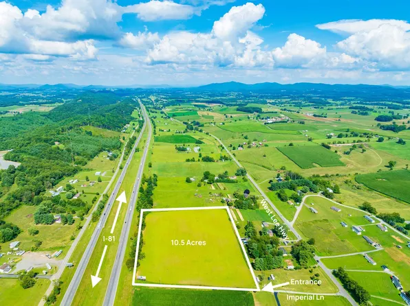 Imperial Ln, Rural Retreat, VA 24368