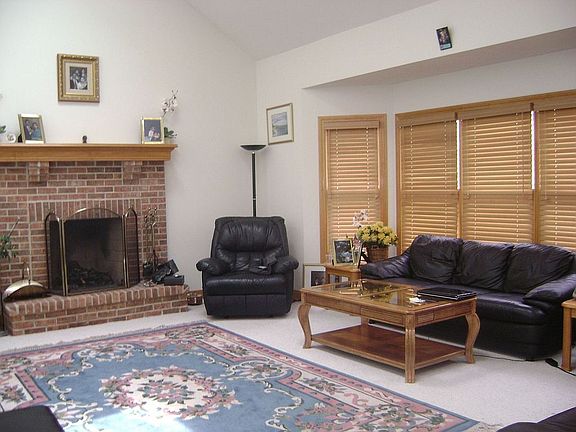 2nd image of 3523 Vanilla Grass Dr
