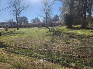 1129 E Worthey Rd, Gonzales, LA 70737