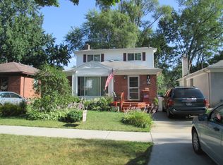 105 W Elmwood Ave, Clawson, MI 48017